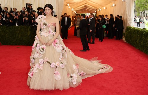 Tabitha Simmons in Dolce and Gabbana