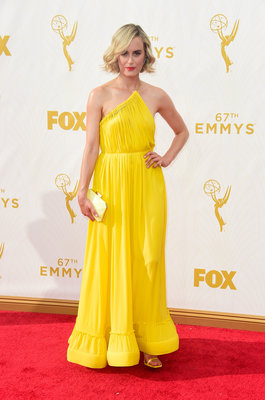  Taylor Schilling in Stella McCartney