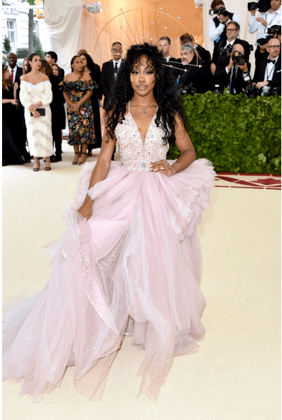 SZA in Versace